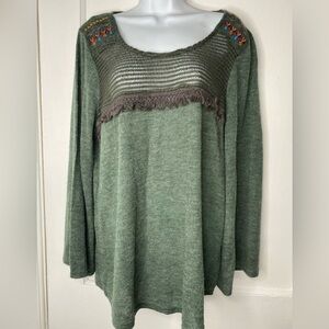 FLYING TOMATO NWT Green/Grey Knit Top with Embroidered Details